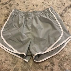 size small grey nike shorts